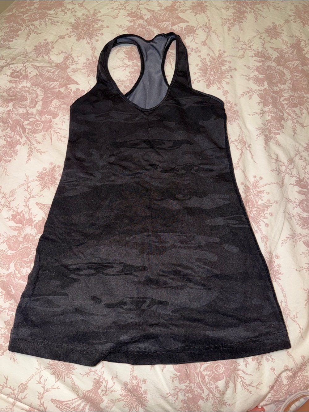 Lululemon top